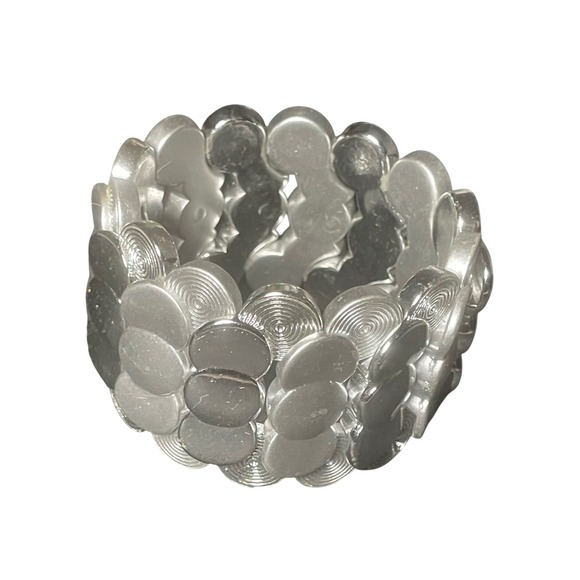 Y2K Molded Plastic Stretch Bracelet 8 Inch White Textured Chunky Mod Link - Picture 2 of 5